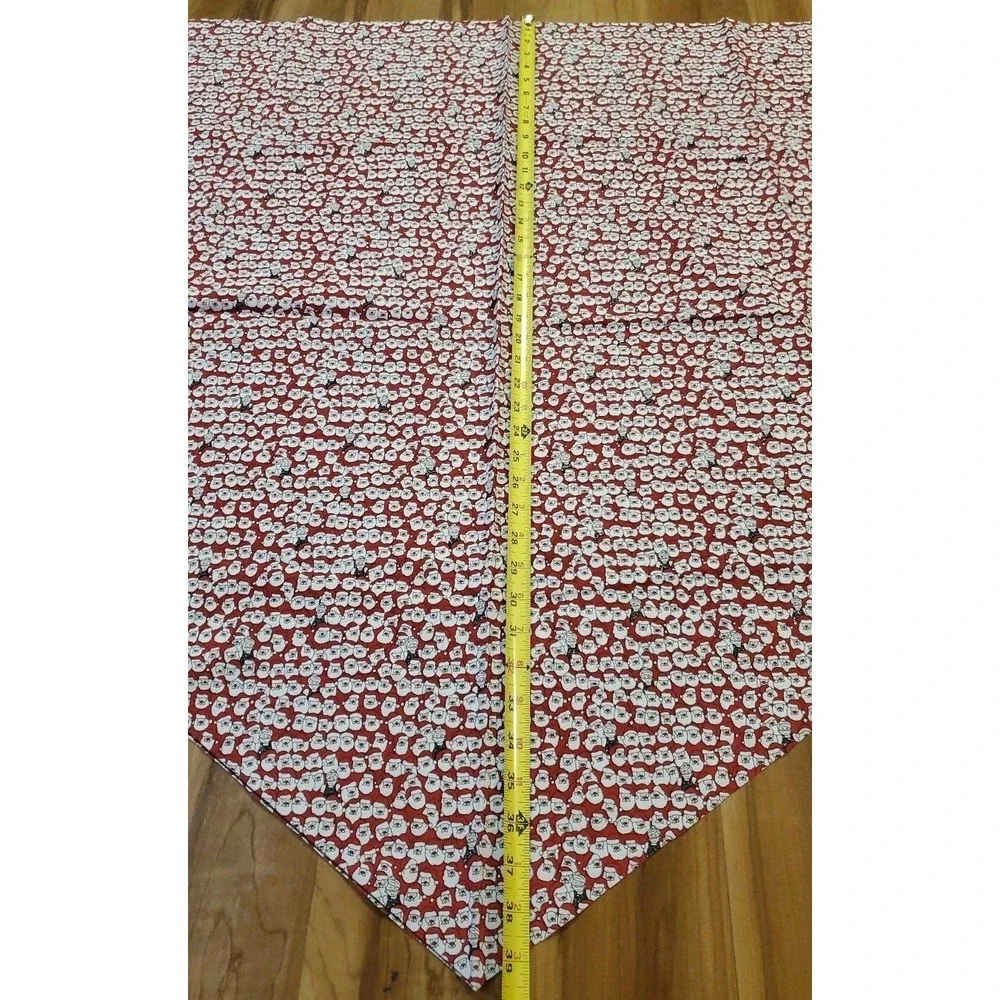 2004‎ Blank Textiles Santa Christmas Cotton Sewing Fabric Remnant